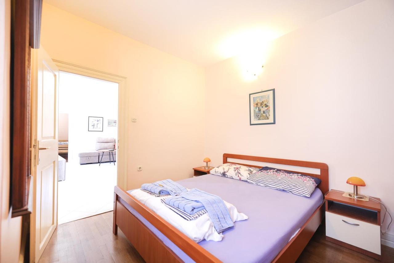 Two Bedroom Apartment In City Center Igor ซาดาร์ ภายนอก รูปภาพ