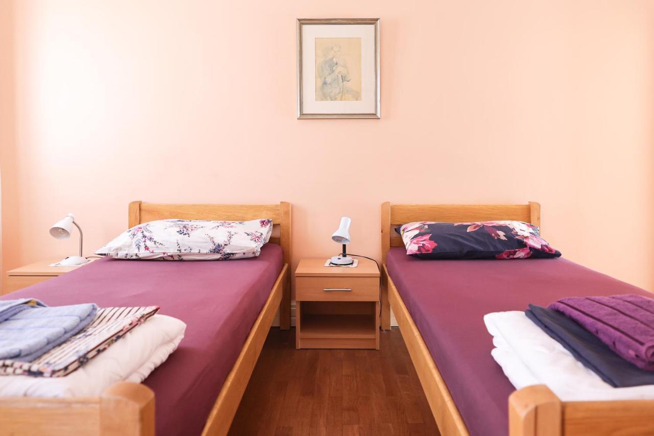 Two Bedroom Apartment In City Center Igor ซาดาร์ ภายนอก รูปภาพ